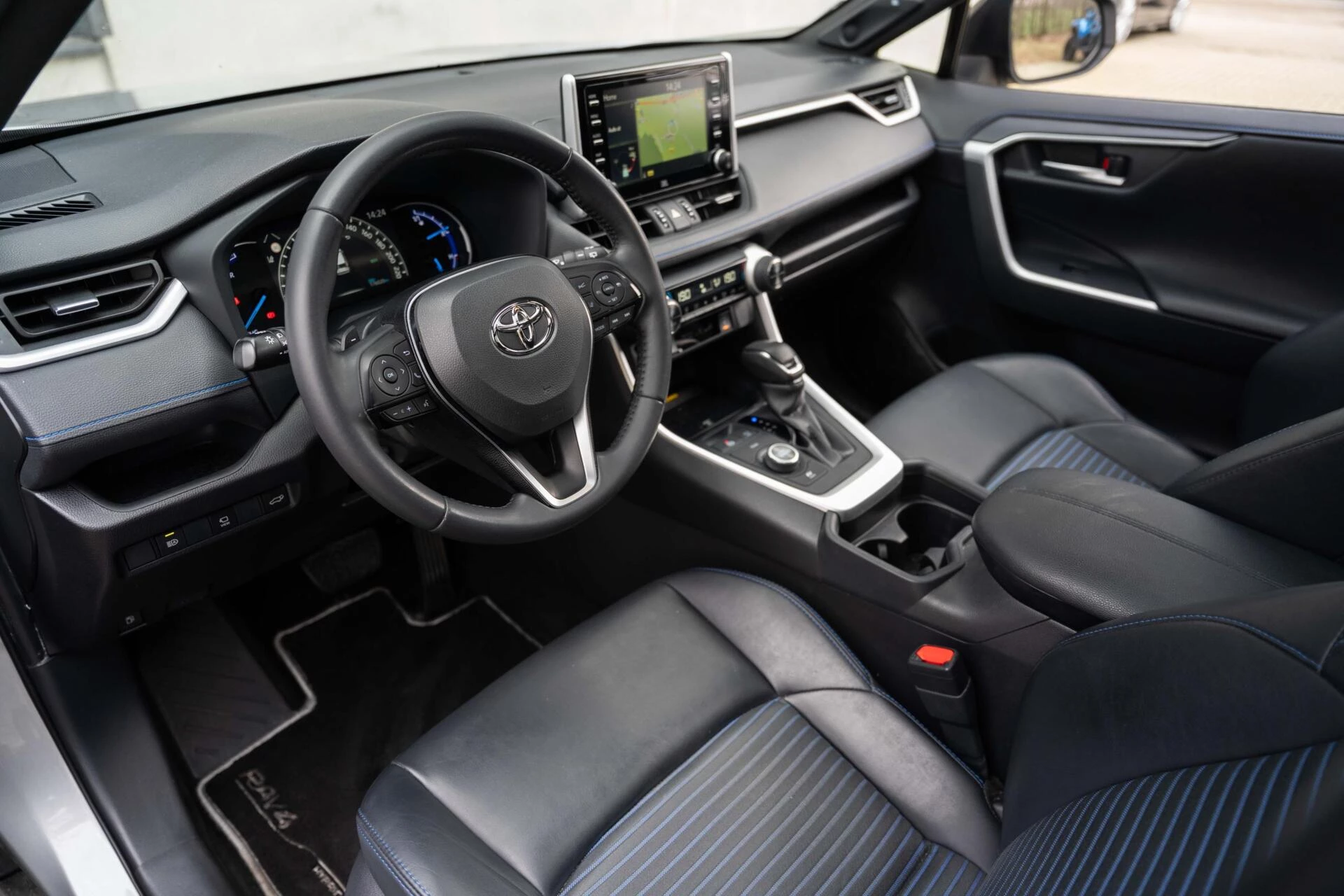 Hoofdafbeelding Toyota RAV4