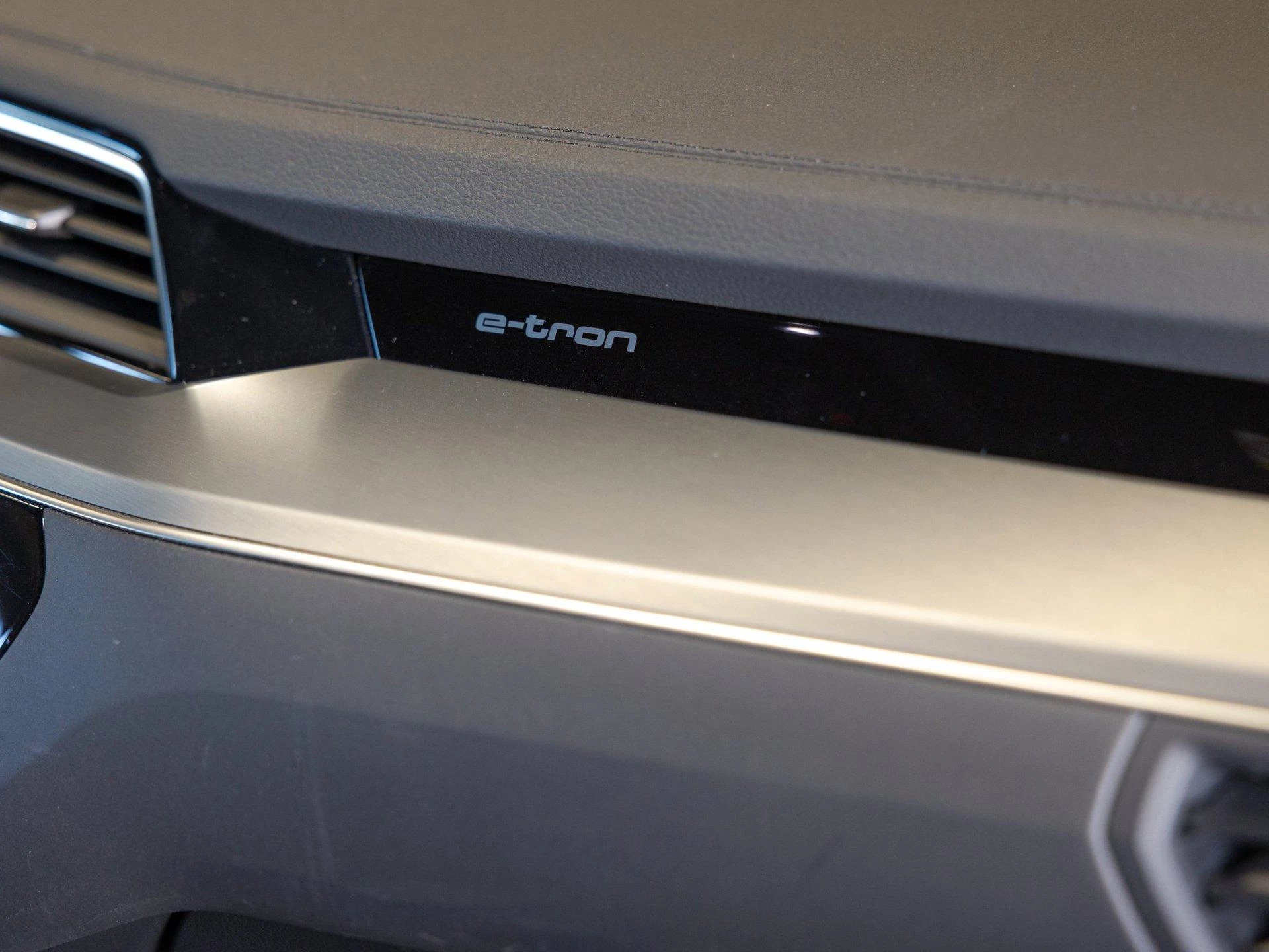 Hoofdafbeelding Audi Q8 Sportback e-tron