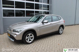 BMW X1 sDrive18i Executive | Ketting revisie gehad | NL Auto Boekjes | Trekhaak | Navigatie