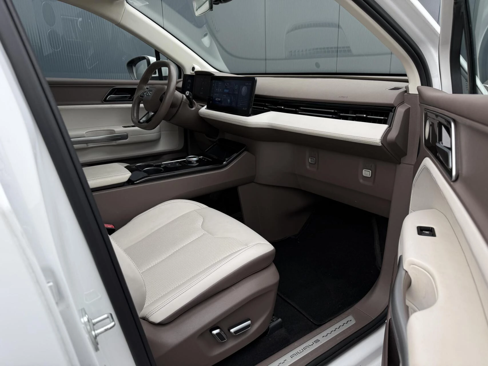 Hoofdafbeelding Aiways U5