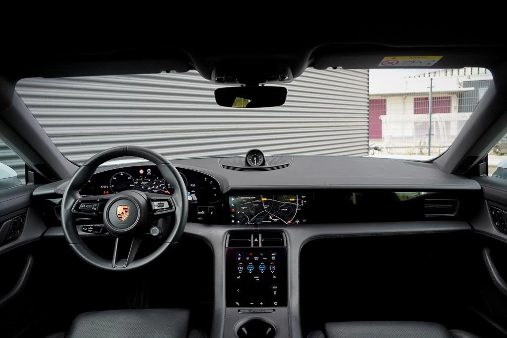 Hoofdafbeelding Porsche Taycan