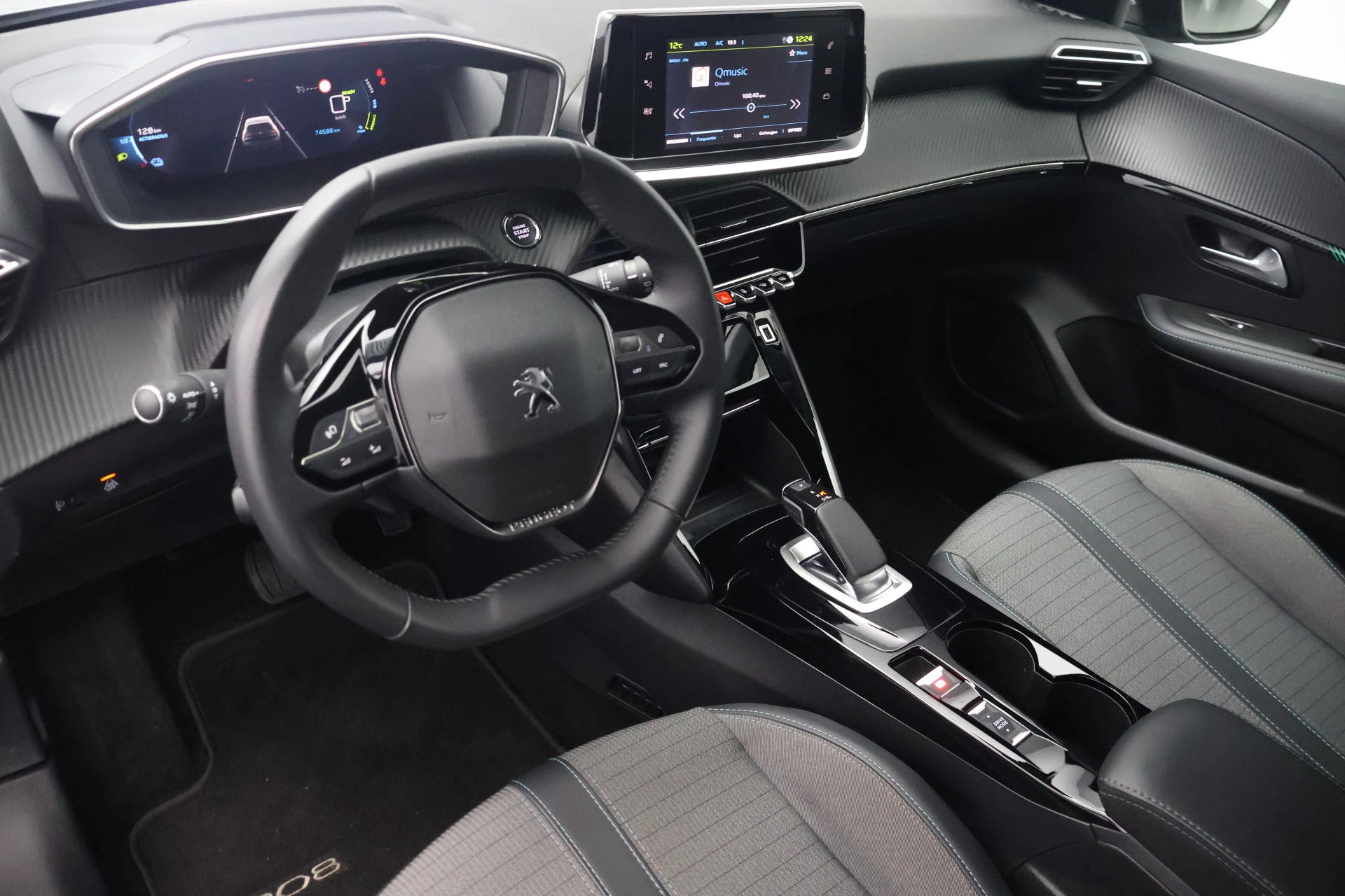 Hoofdafbeelding Peugeot e-208