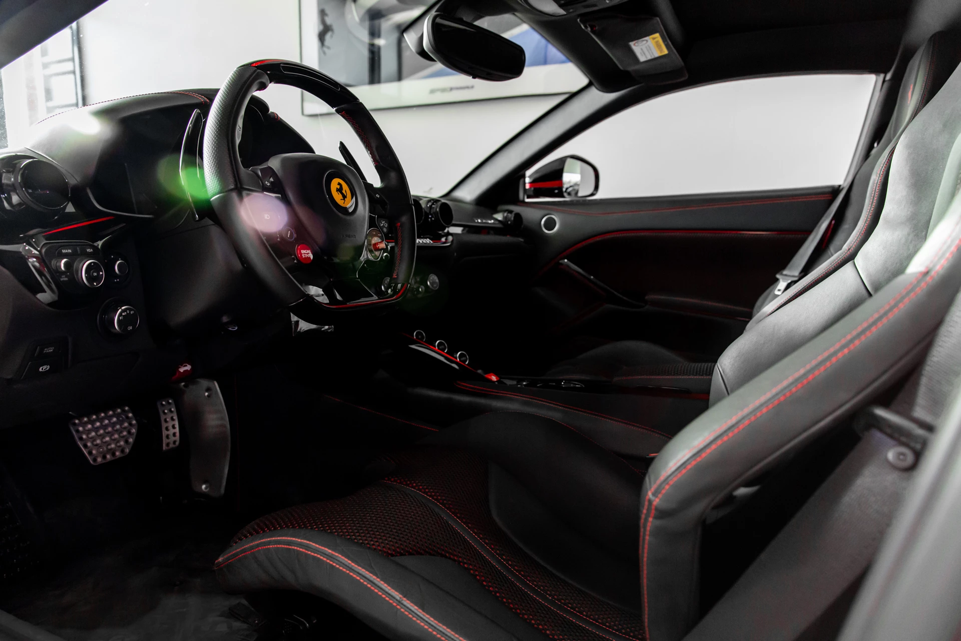 Hoofdafbeelding Ferrari F12