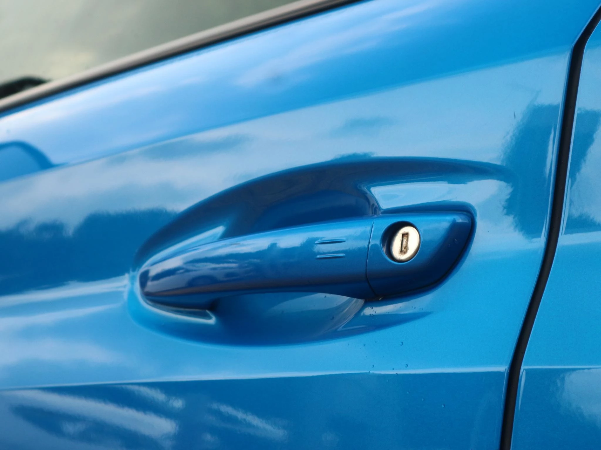 Hoofdafbeelding Peugeot e-208