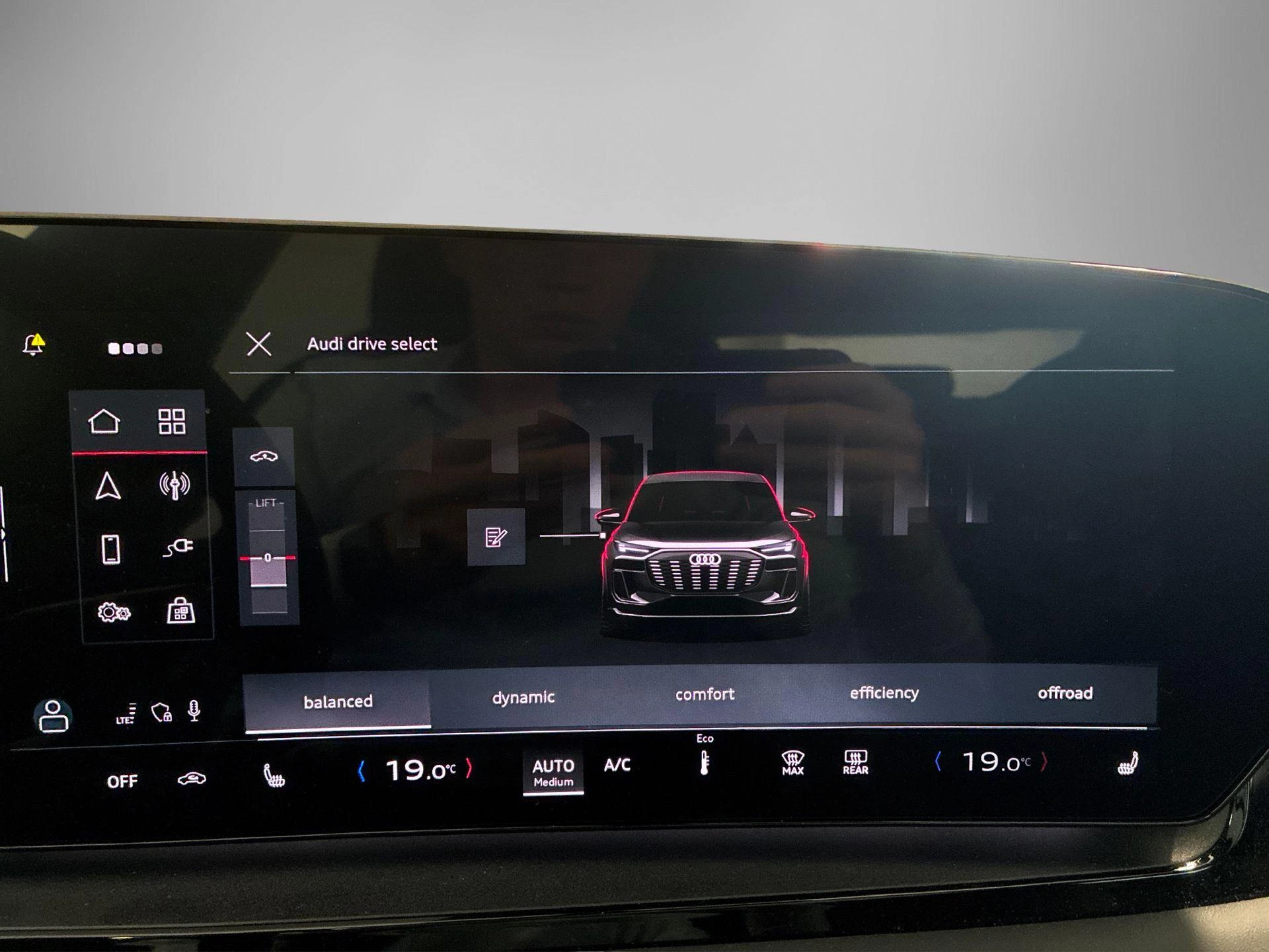 Hoofdafbeelding Audi Q6 e-tron