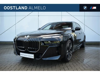 Hoofdafbeelding BMW i7 BMW i7 xDrive60 High Executive M Sport / Panoramadak / Trekhaak / Stoelventilatie / Parking Assistant Professional / Massagefunctie / Active Steering / Live Cockpit Professional