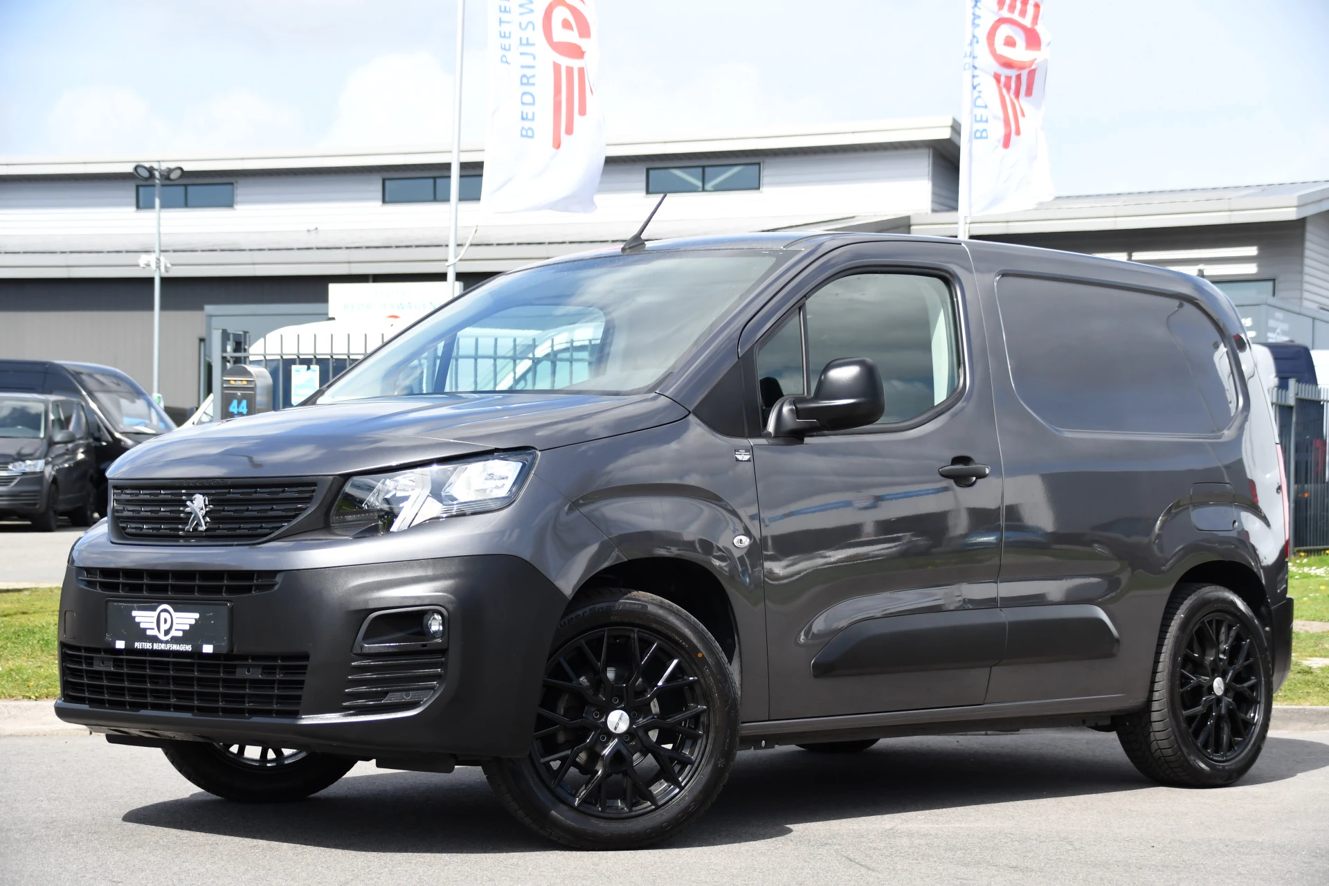 Hoofdafbeelding Peugeot Partner