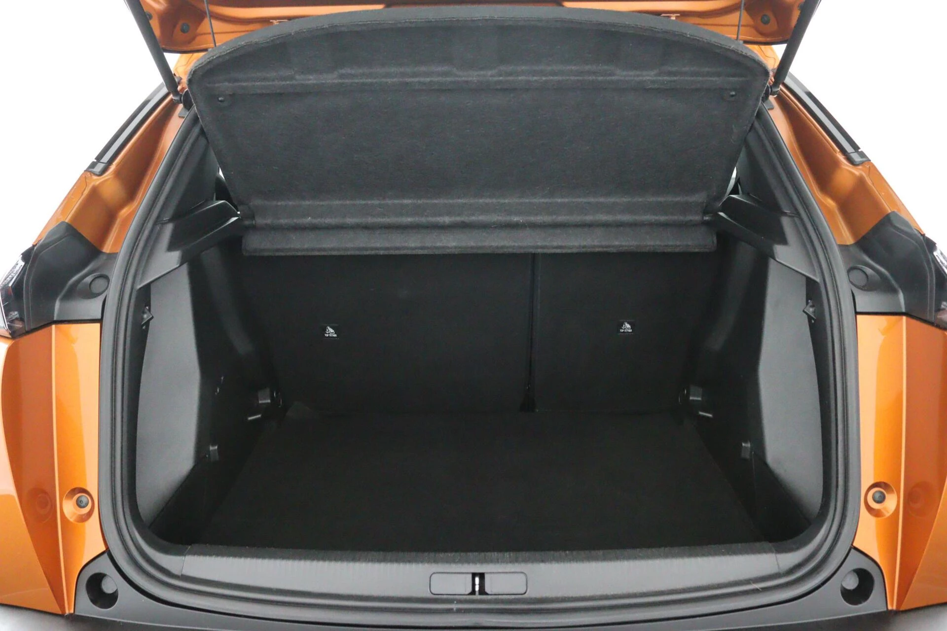 Hoofdafbeelding Peugeot e-2008