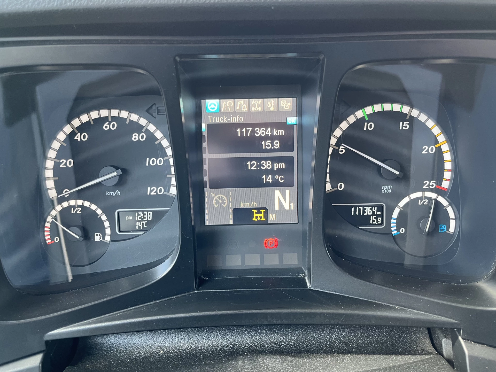 Hoofdafbeelding Mercedes-Benz ANTOS