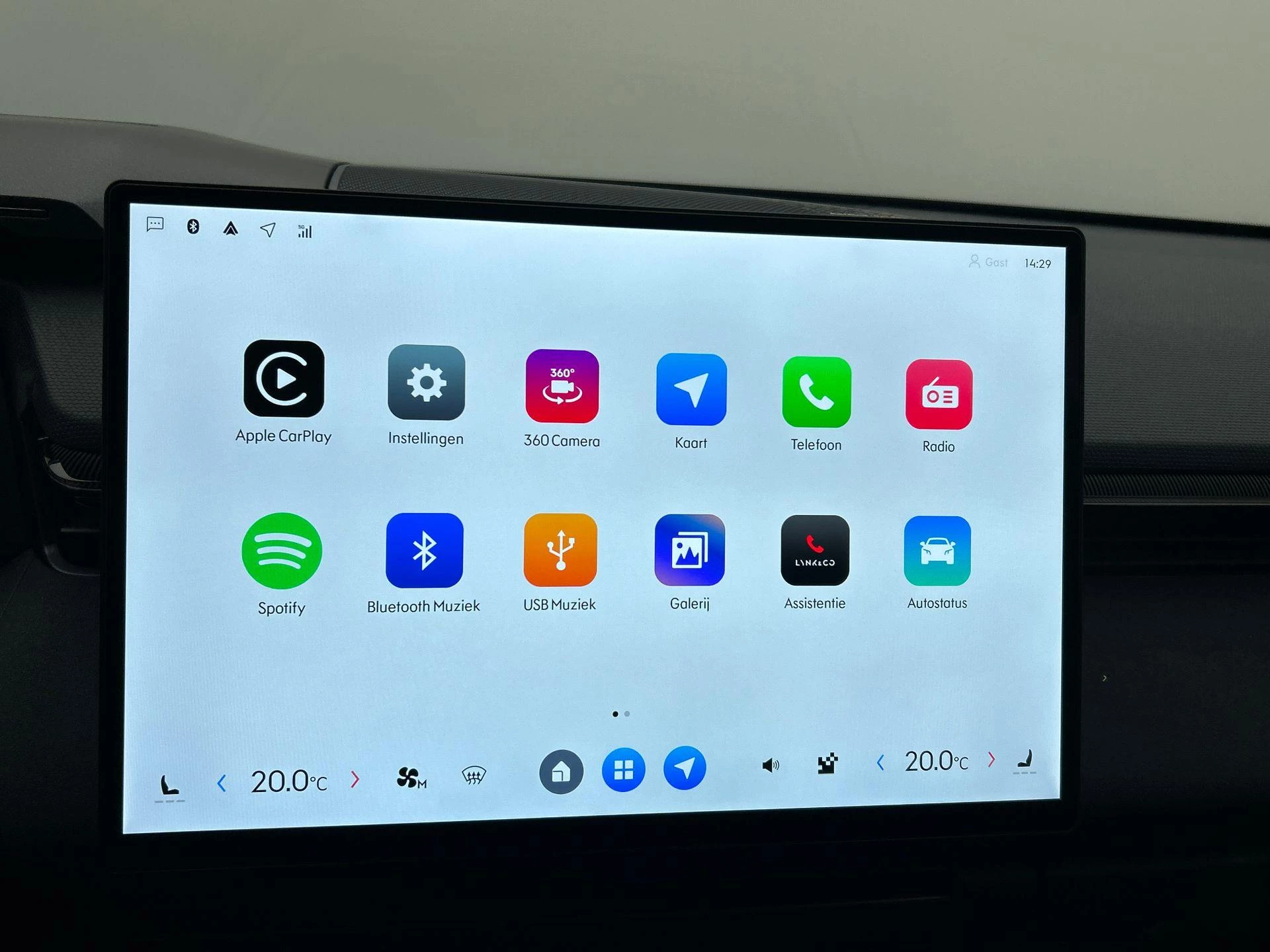 Hoofdafbeelding Lynk & Co 08