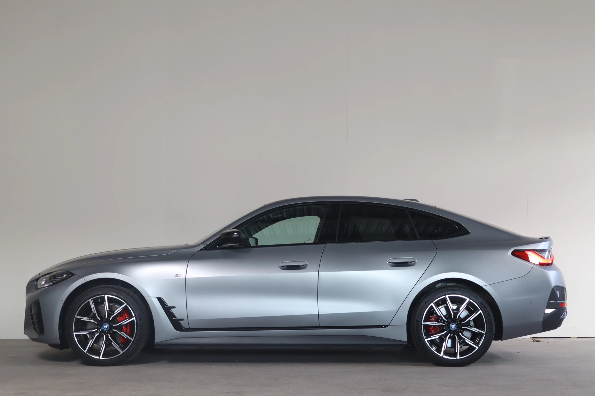 Hoofdafbeelding BMW i4