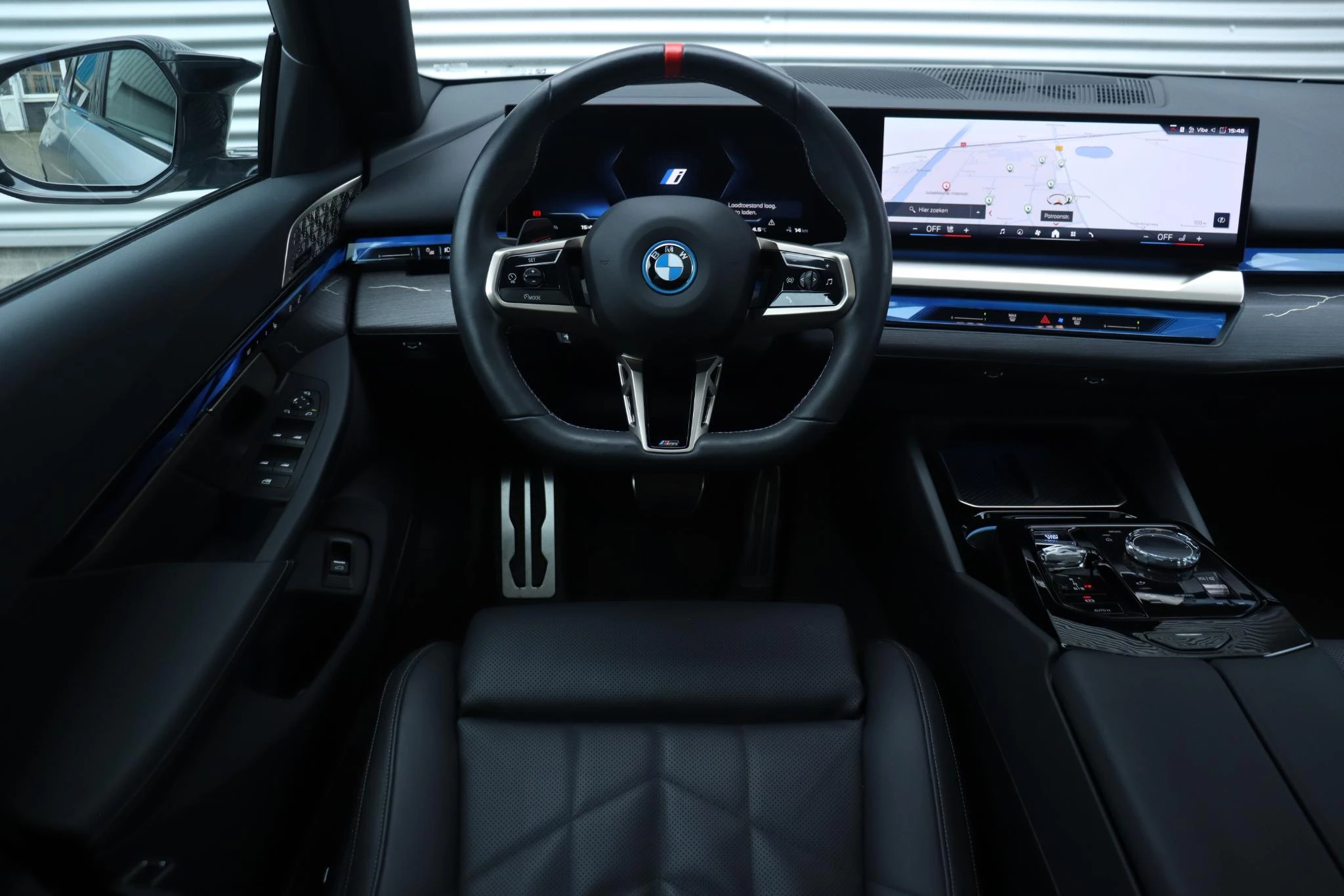 Hoofdafbeelding BMW i5