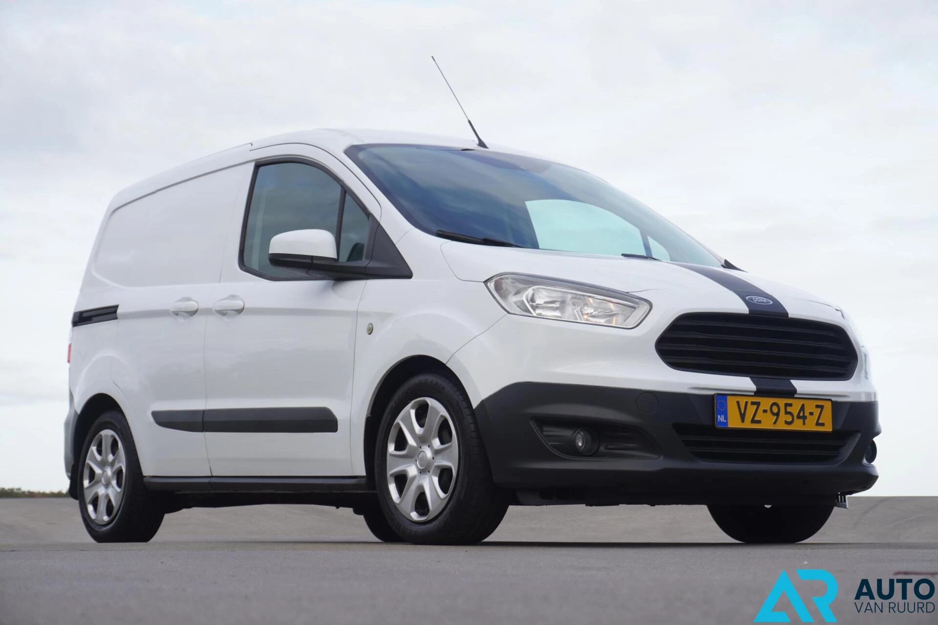 Hoofdafbeelding Ford Transit Courier