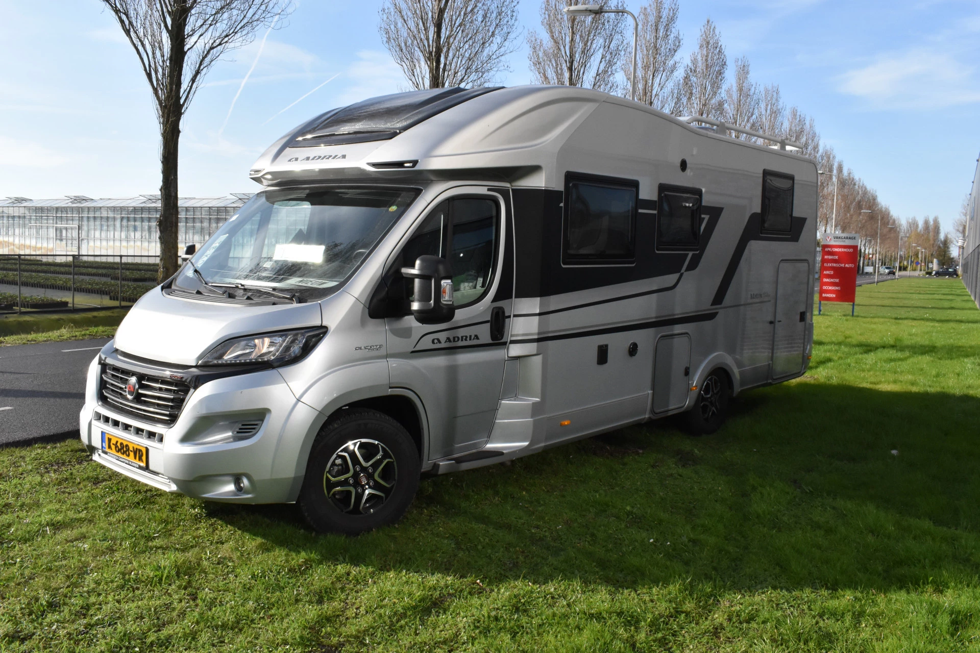 Hoofdafbeelding Adria MATRIX 670 SL