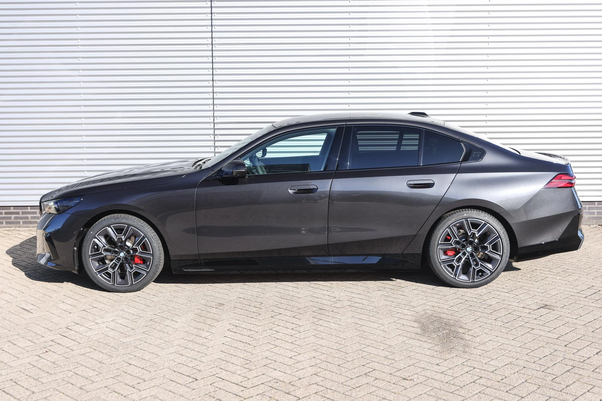 Hoofdafbeelding BMW i5