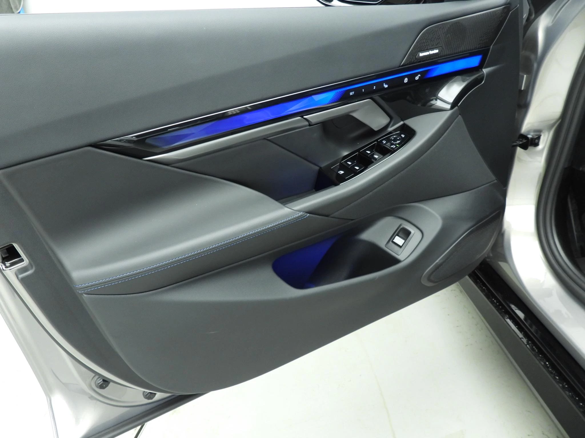 Hoofdafbeelding BMW i5