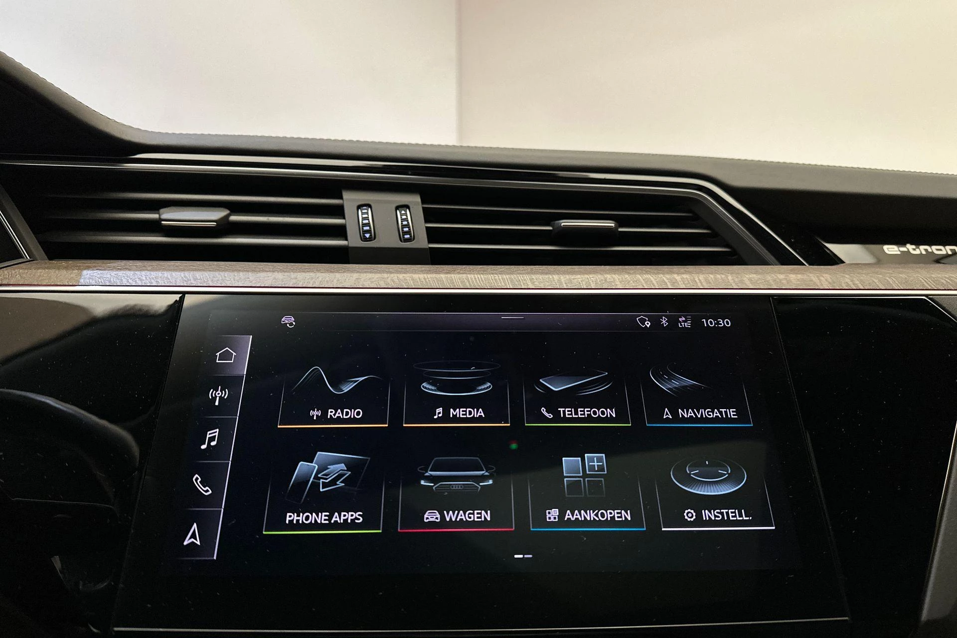 Hoofdafbeelding Audi e-tron