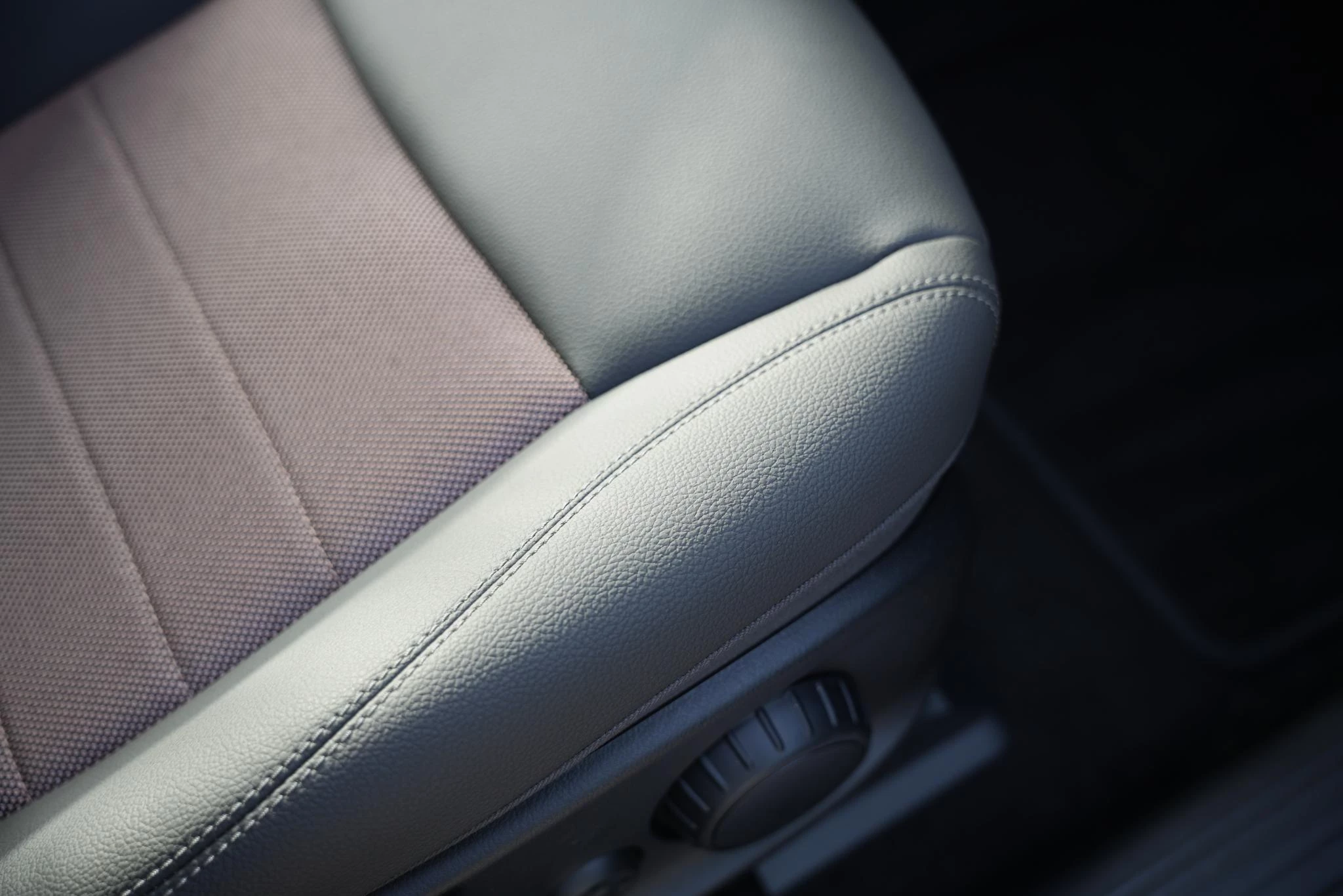 Hoofdafbeelding Mercedes-Benz EQA