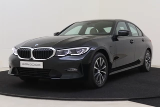 BMW 3 Serie 320e High Executive M Sport Automaat / Live Cockpit Professional / PDC / Stoelverwarming / Laserlicht / Comfort Access / Cruise Control