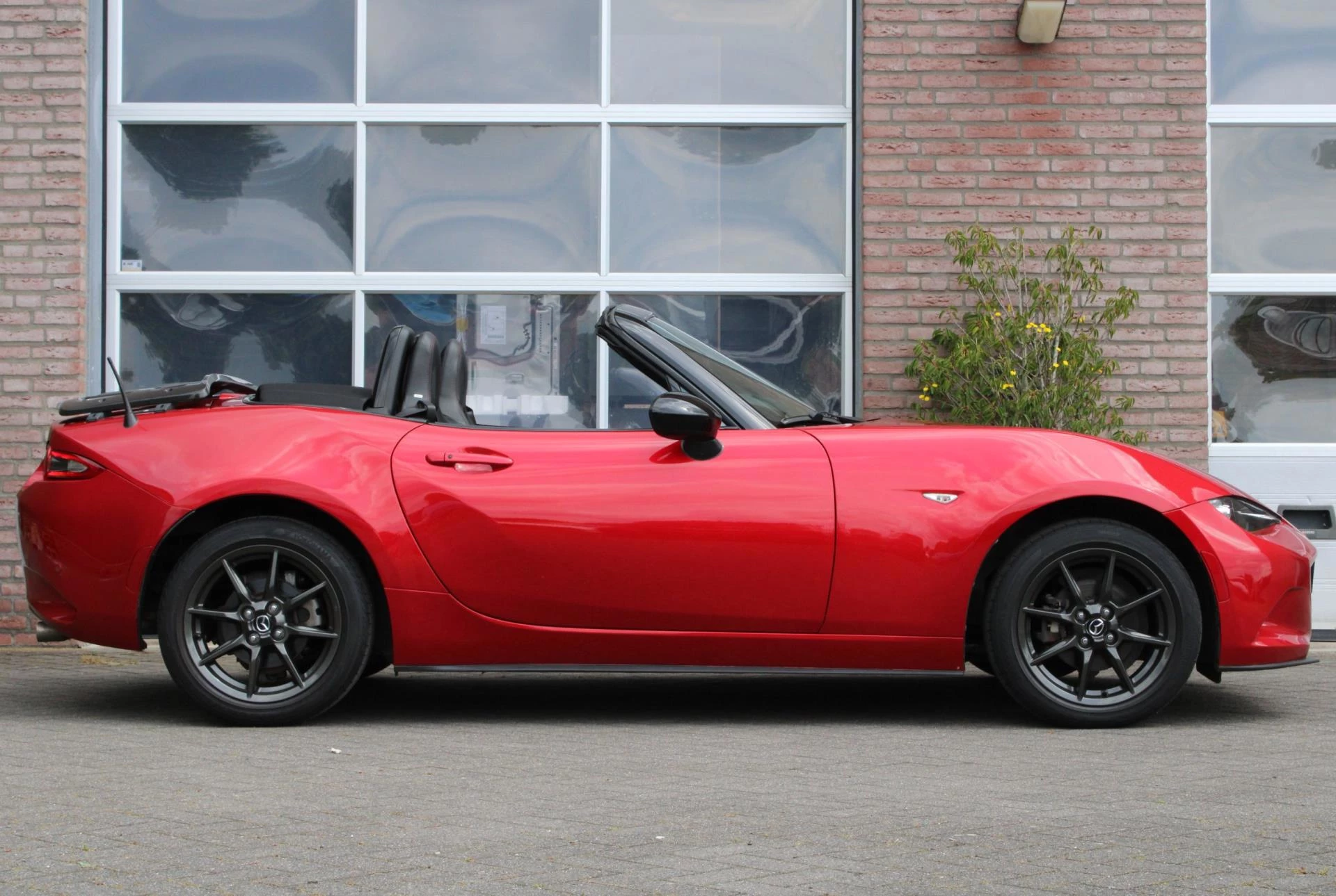 Hoofdafbeelding Mazda MX-5