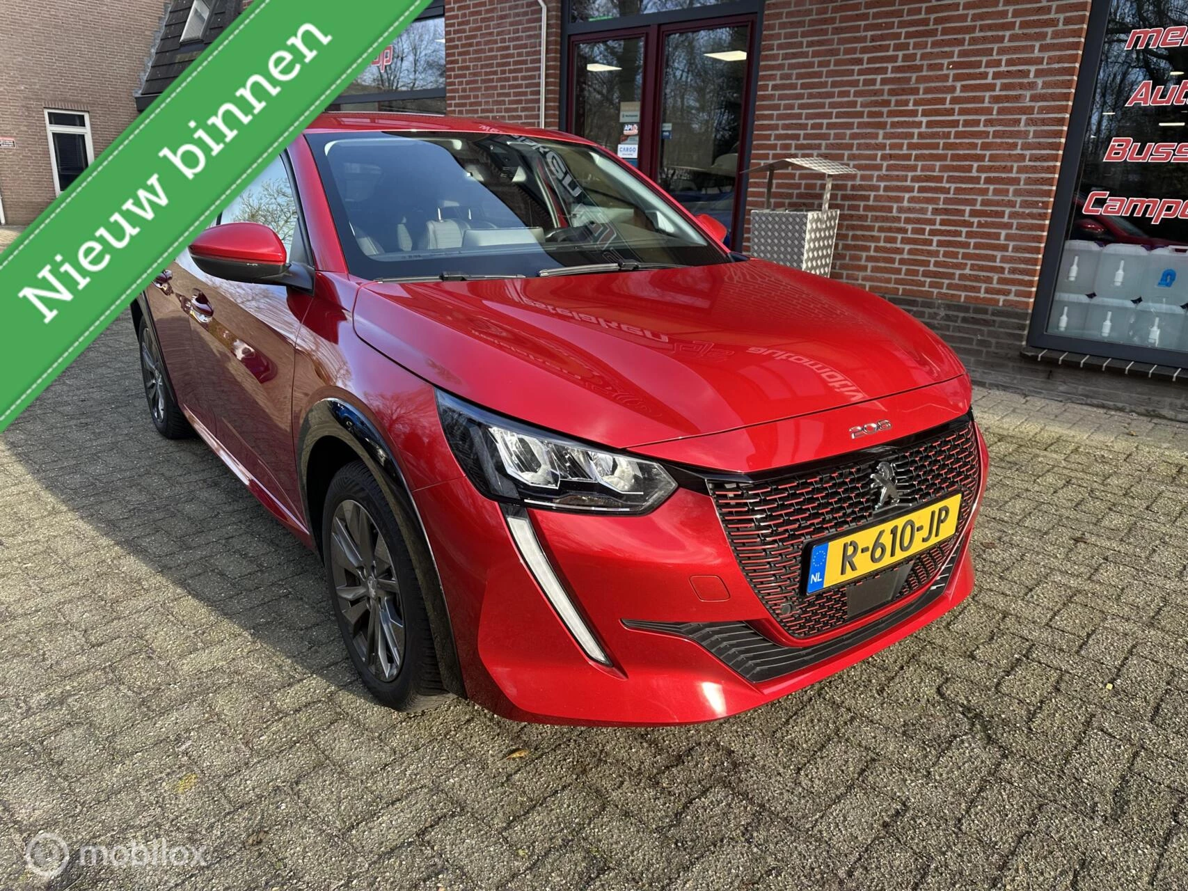 Hoofdafbeelding Peugeot e-208