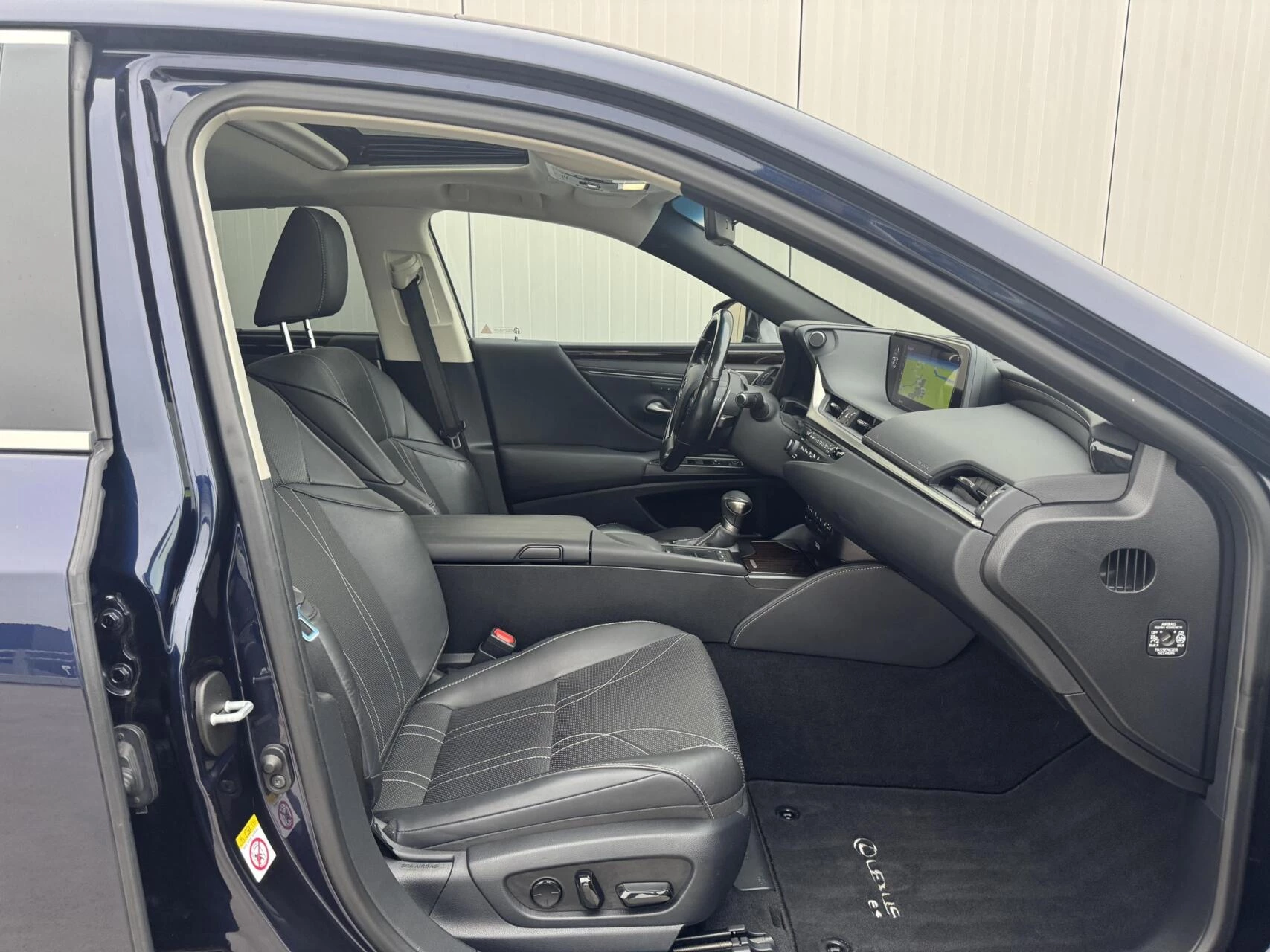 Hoofdafbeelding Lexus ES