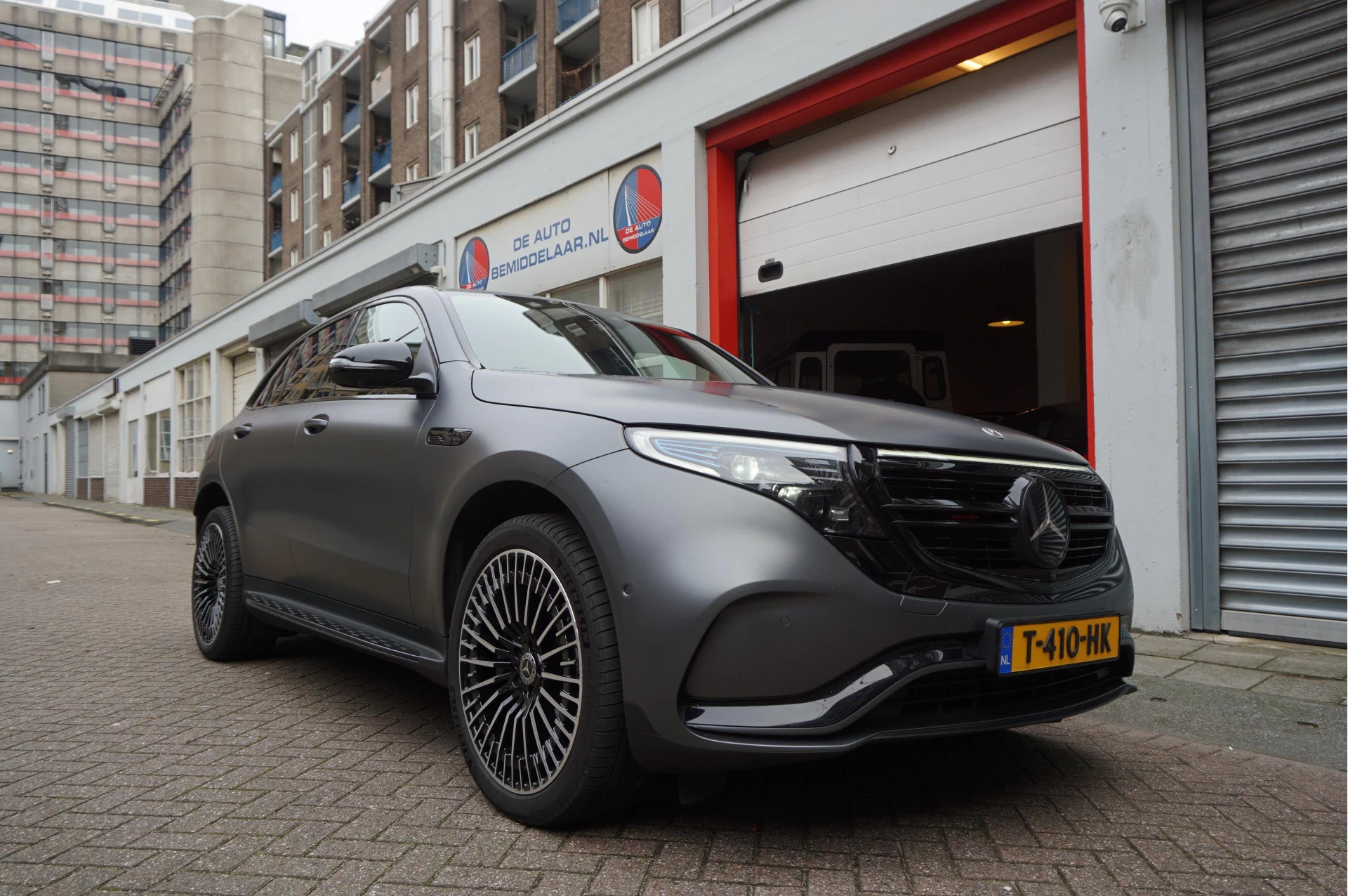 Hoofdafbeelding Mercedes-Benz EQC