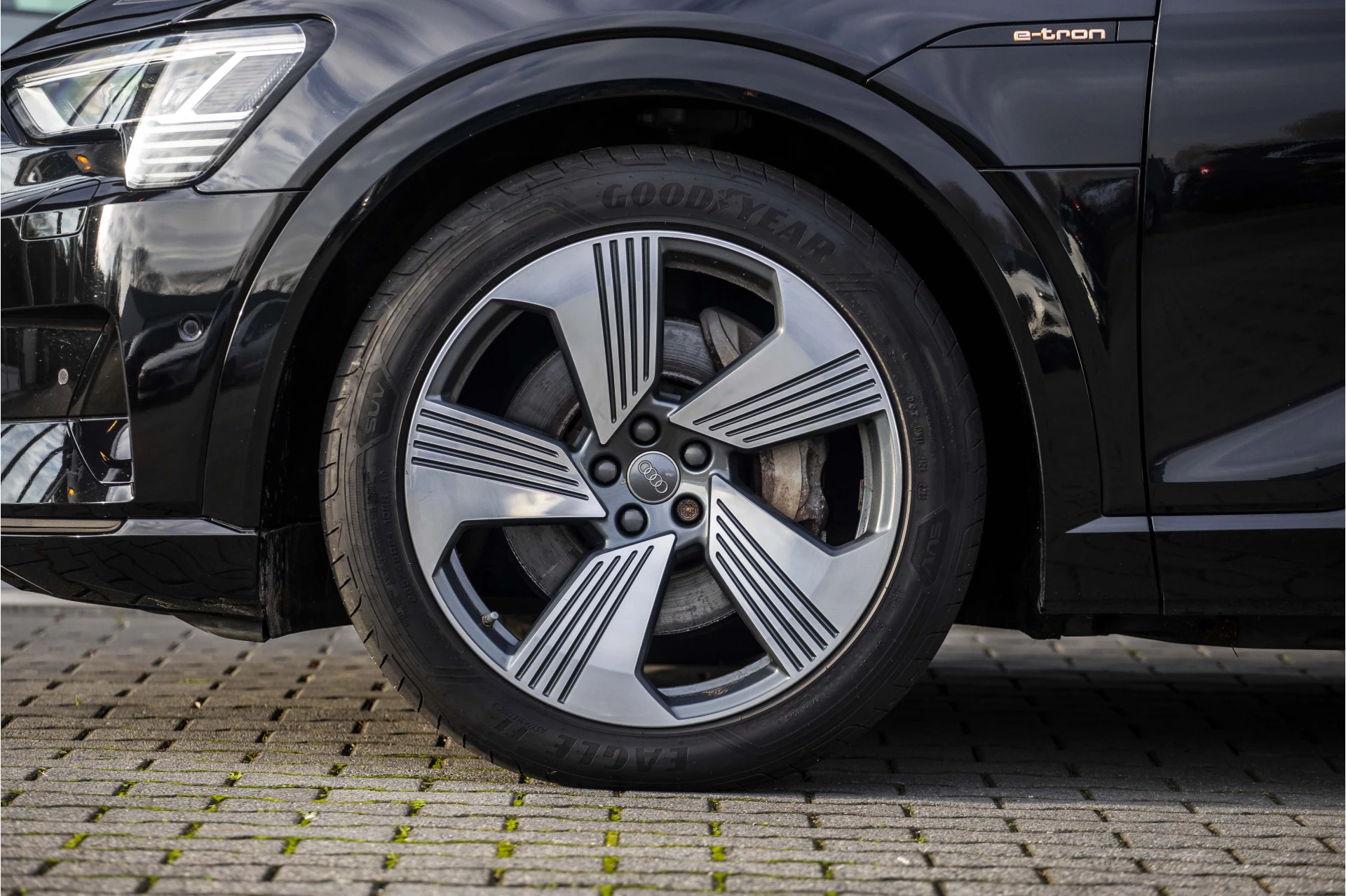 Hoofdafbeelding Audi e-tron