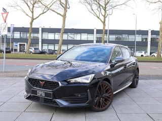 Cupra Leon 1.4 e-Hybrid PHEV 245PK | Keyless Go & Entry | Achteruitrijcamera | Half Leer | Stoel&Stuurverwarming | DCC |