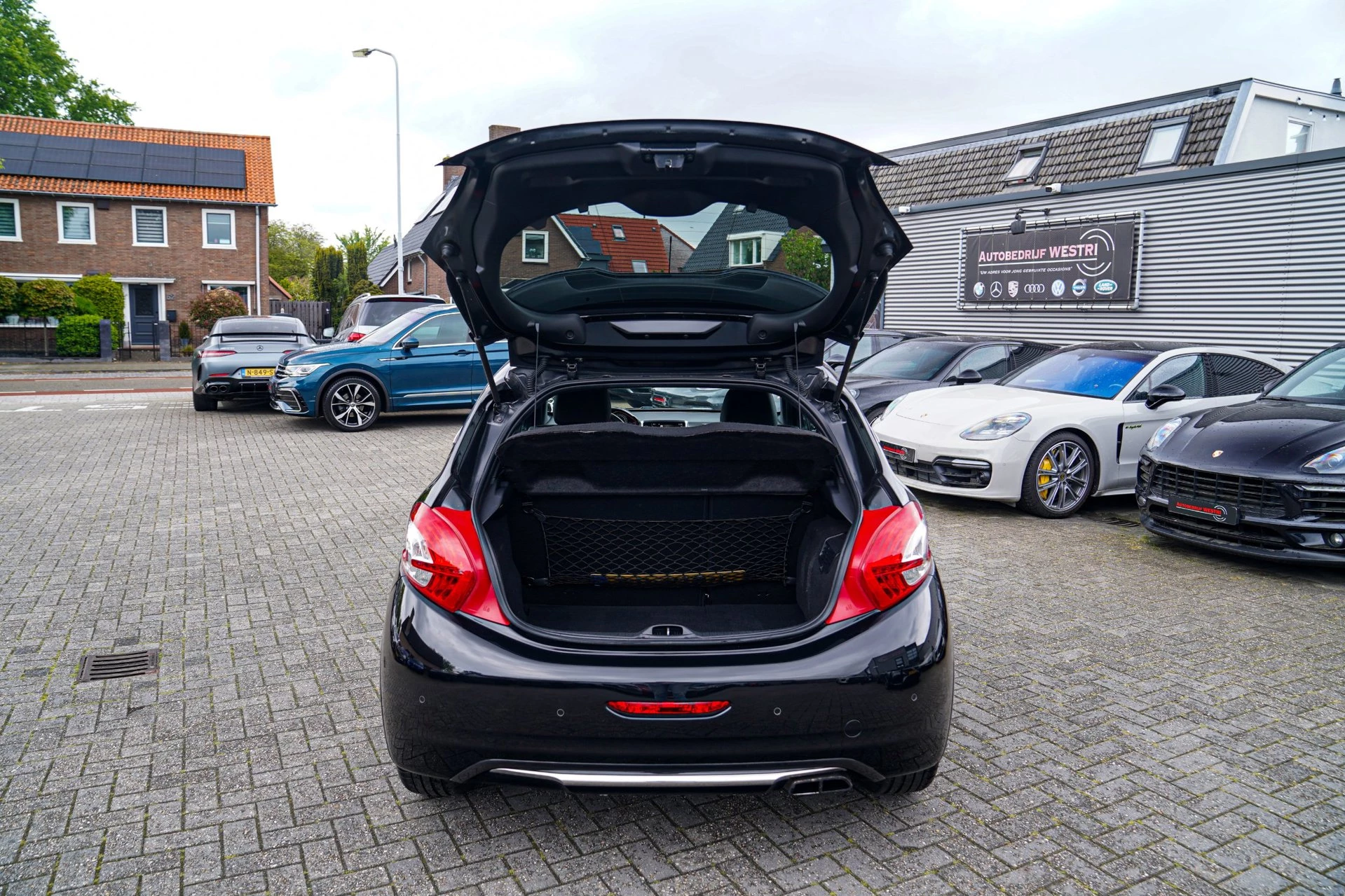 Hoofdafbeelding Peugeot 208
