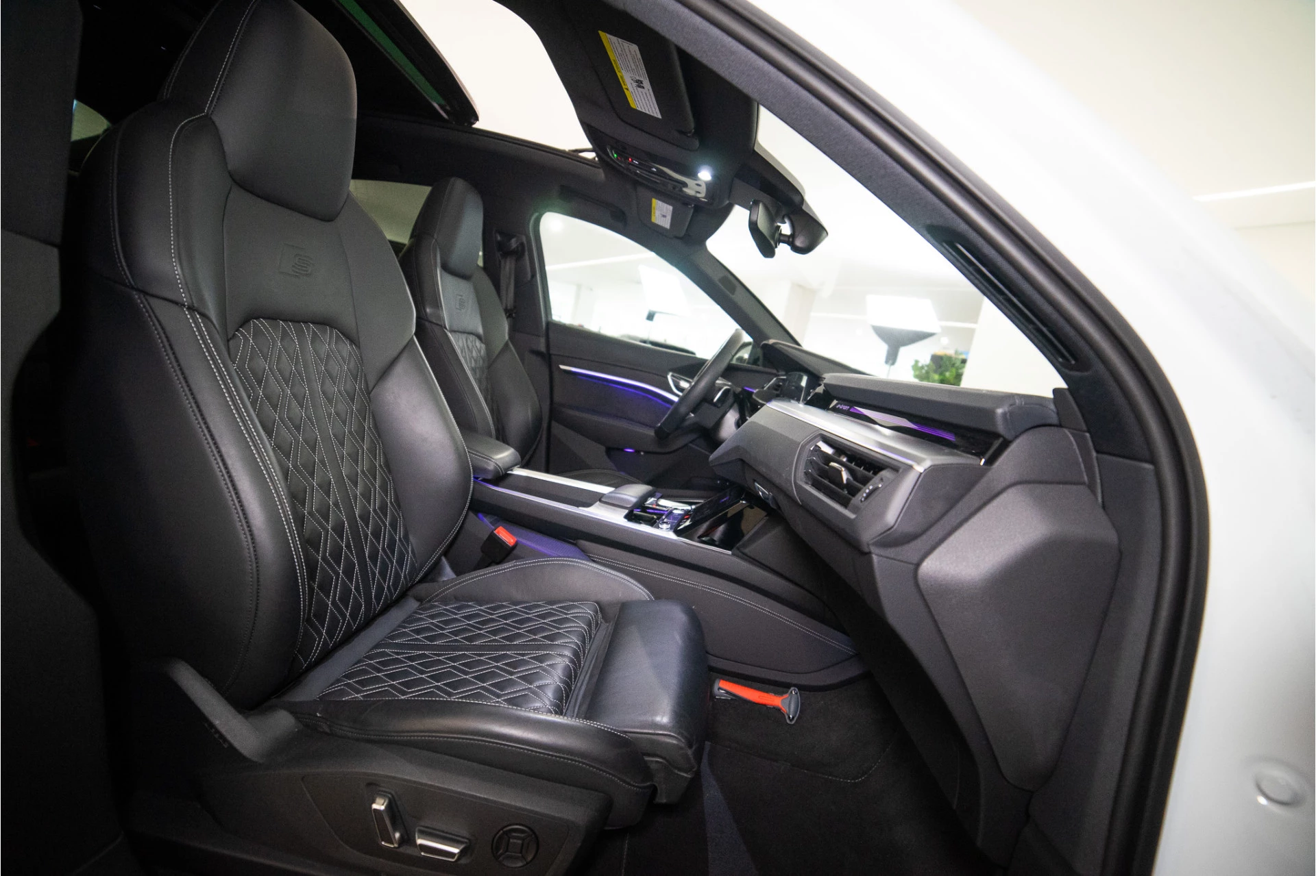 Hoofdafbeelding Audi e-tron
