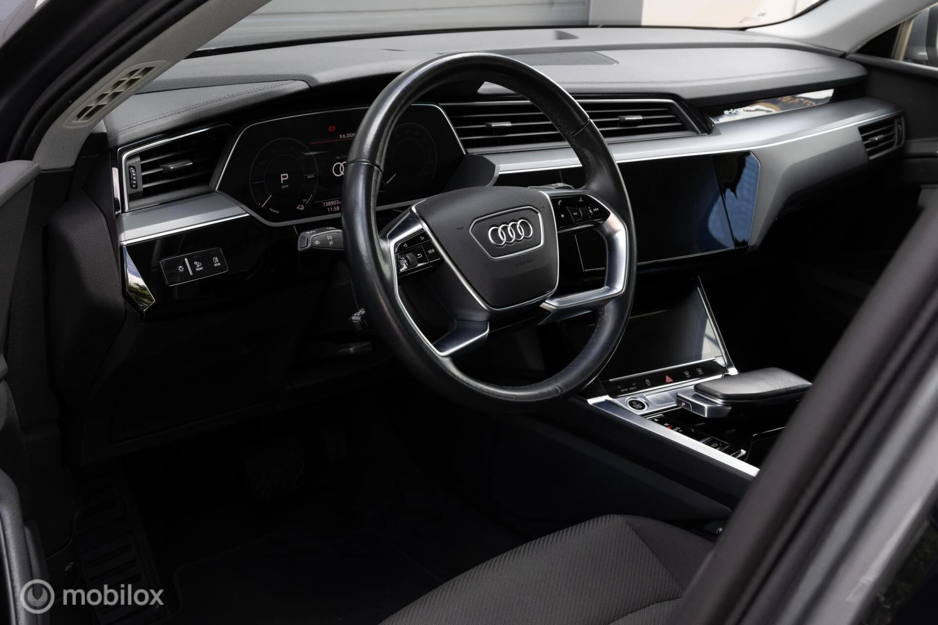 Hoofdafbeelding Audi e-tron