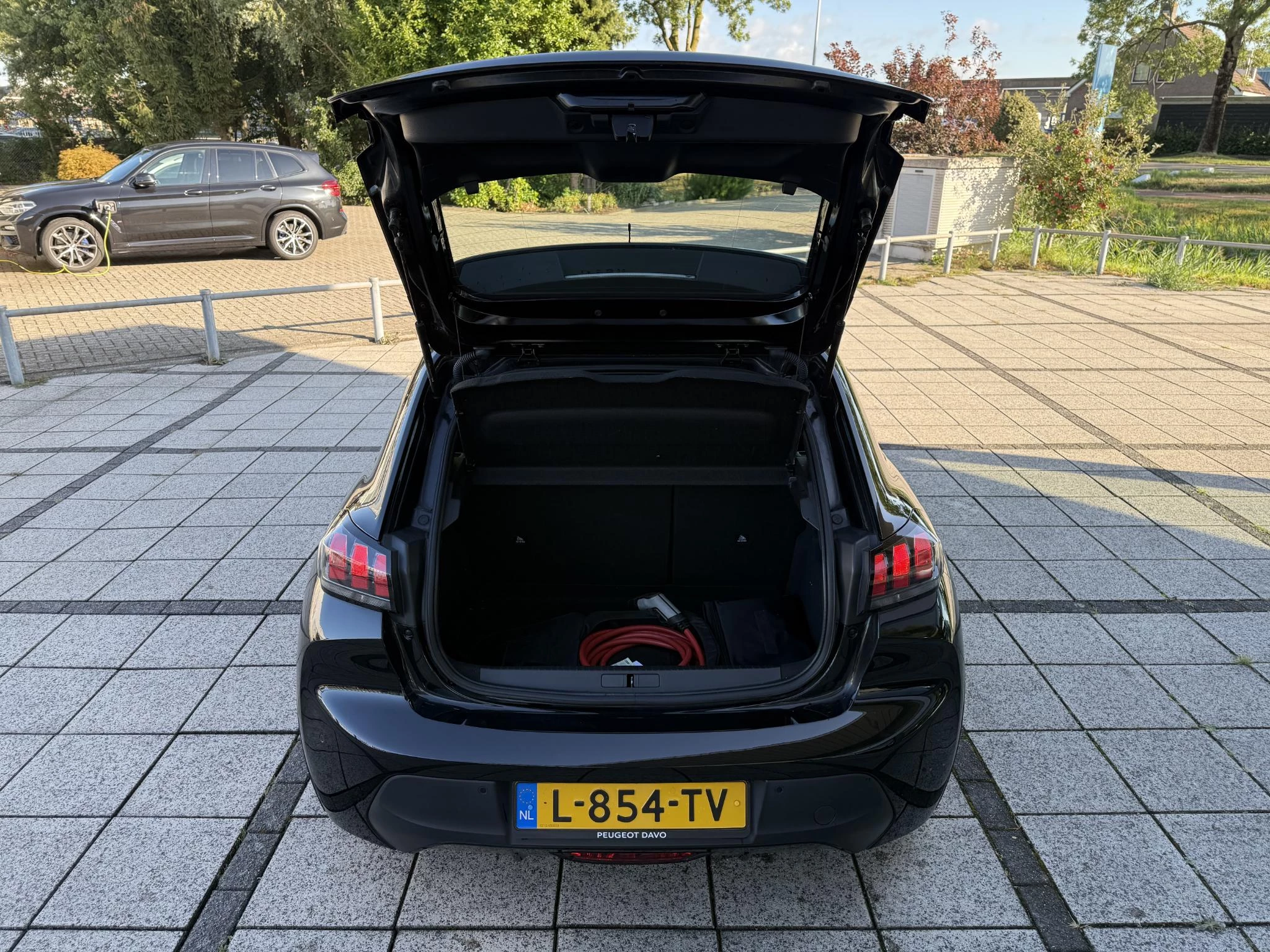 Hoofdafbeelding Peugeot e-208