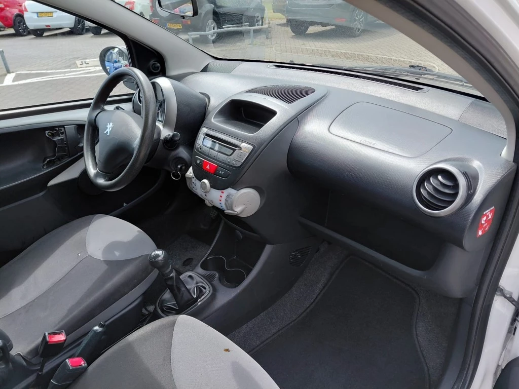 Hoofdafbeelding Peugeot 107