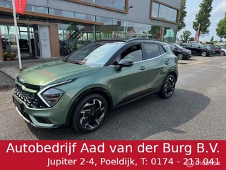 Sportage 1.6 T PHEV AWD GT -PLusline  65 km Volledig elektr. , Panorama dak ,  Stoelen elektr. & verwarmd , Key less  entry ,  360o camera , Autonoom Parkeerfunctie,  Achter klep elektrisch , Harman Ardon speakers , Groen/Zwart dak