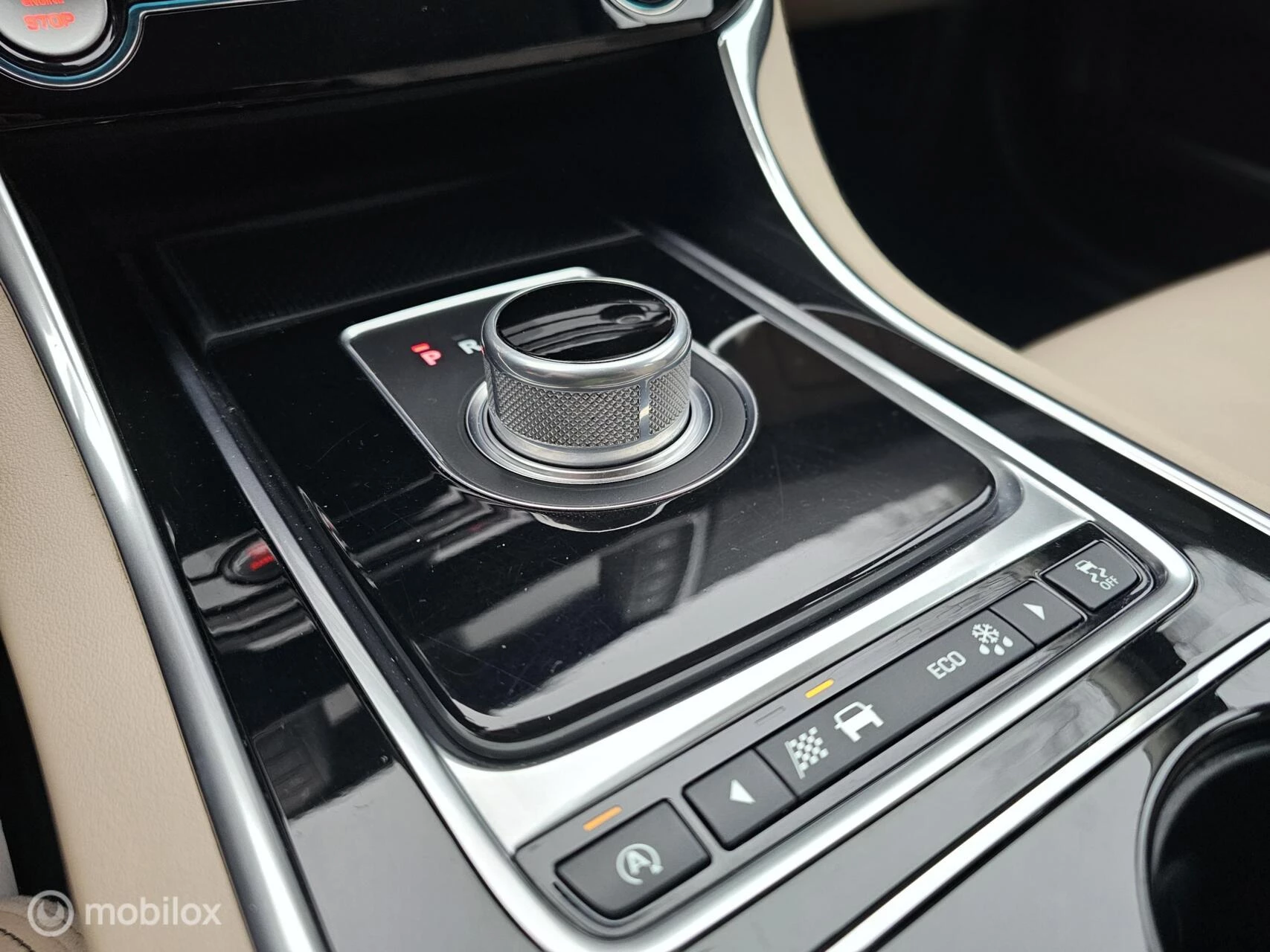 Hoofdafbeelding Jaguar XE