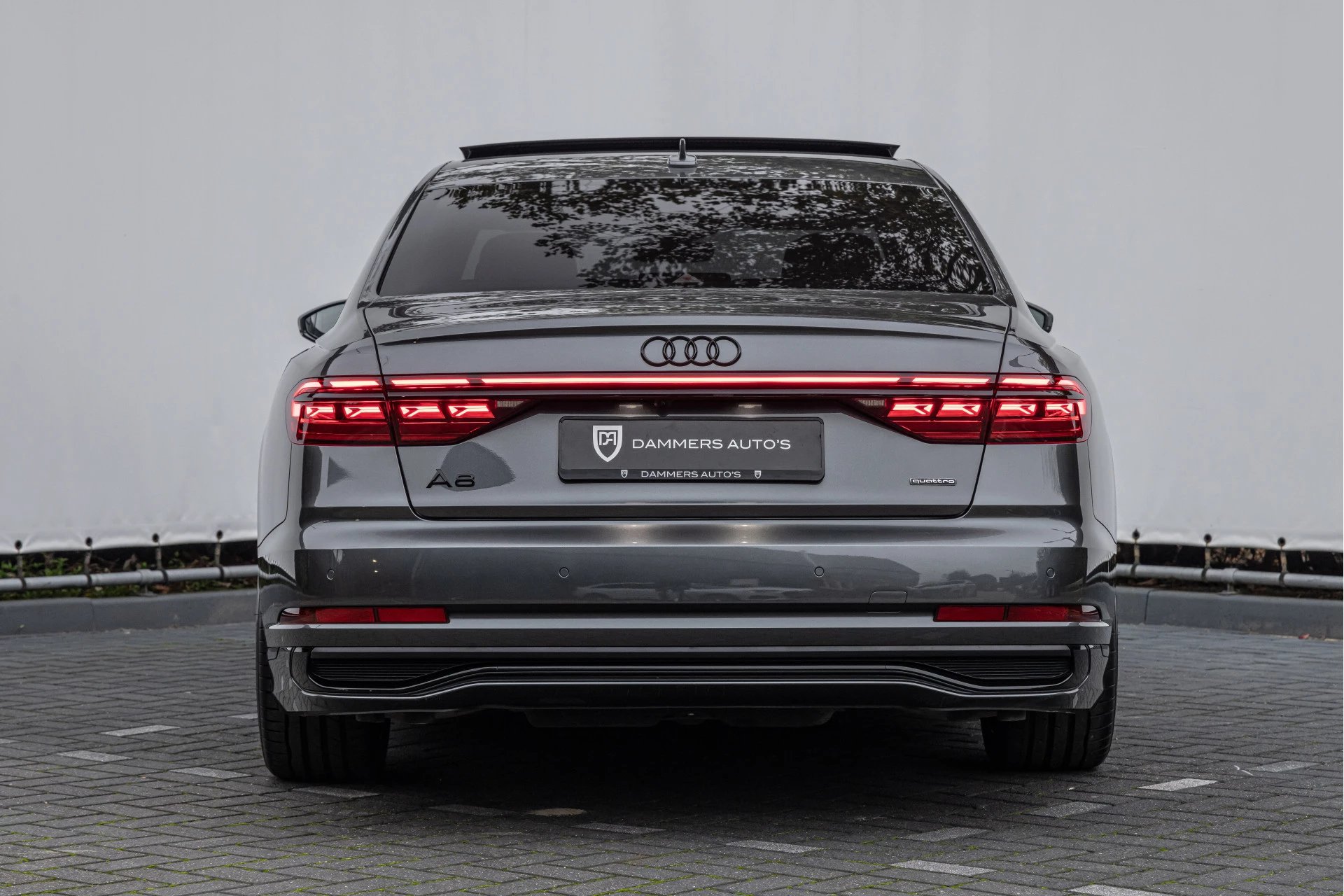 Hoofdafbeelding Audi A8