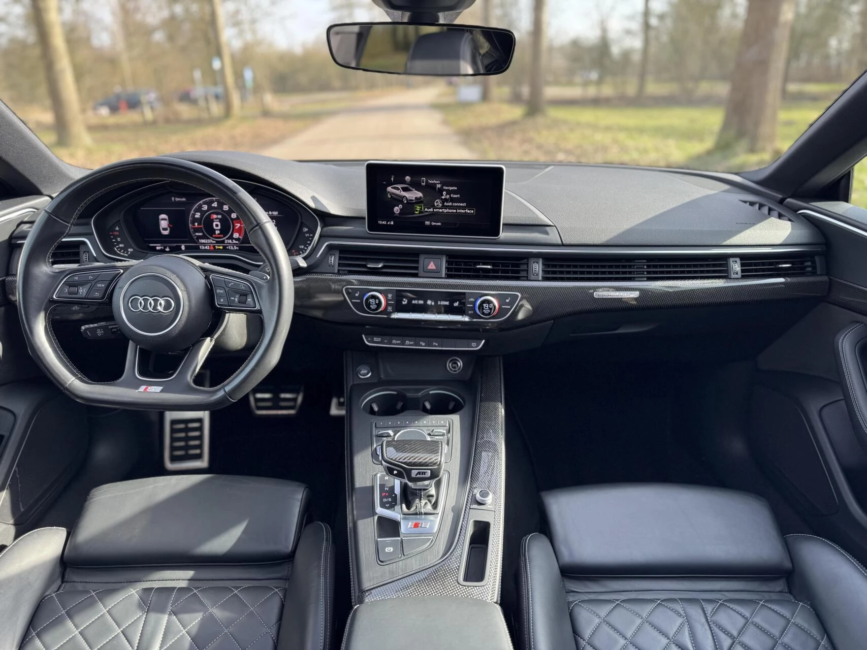 Hoofdafbeelding Audi S5