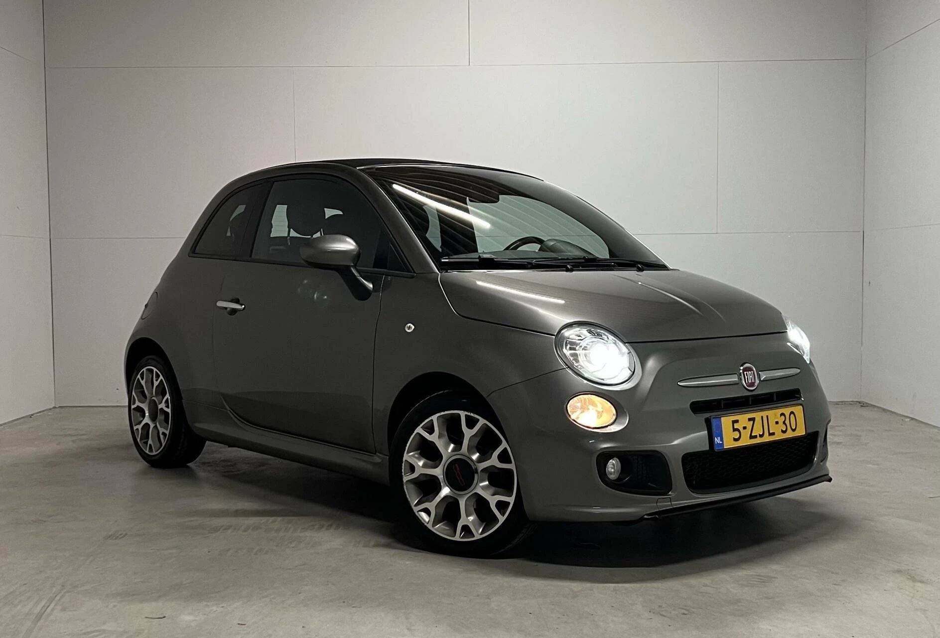 Hoofdafbeelding Fiat 500C