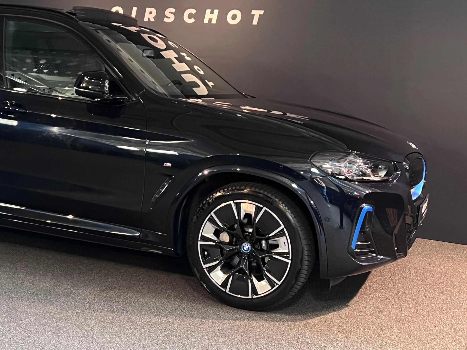 Hoofdafbeelding BMW iX3