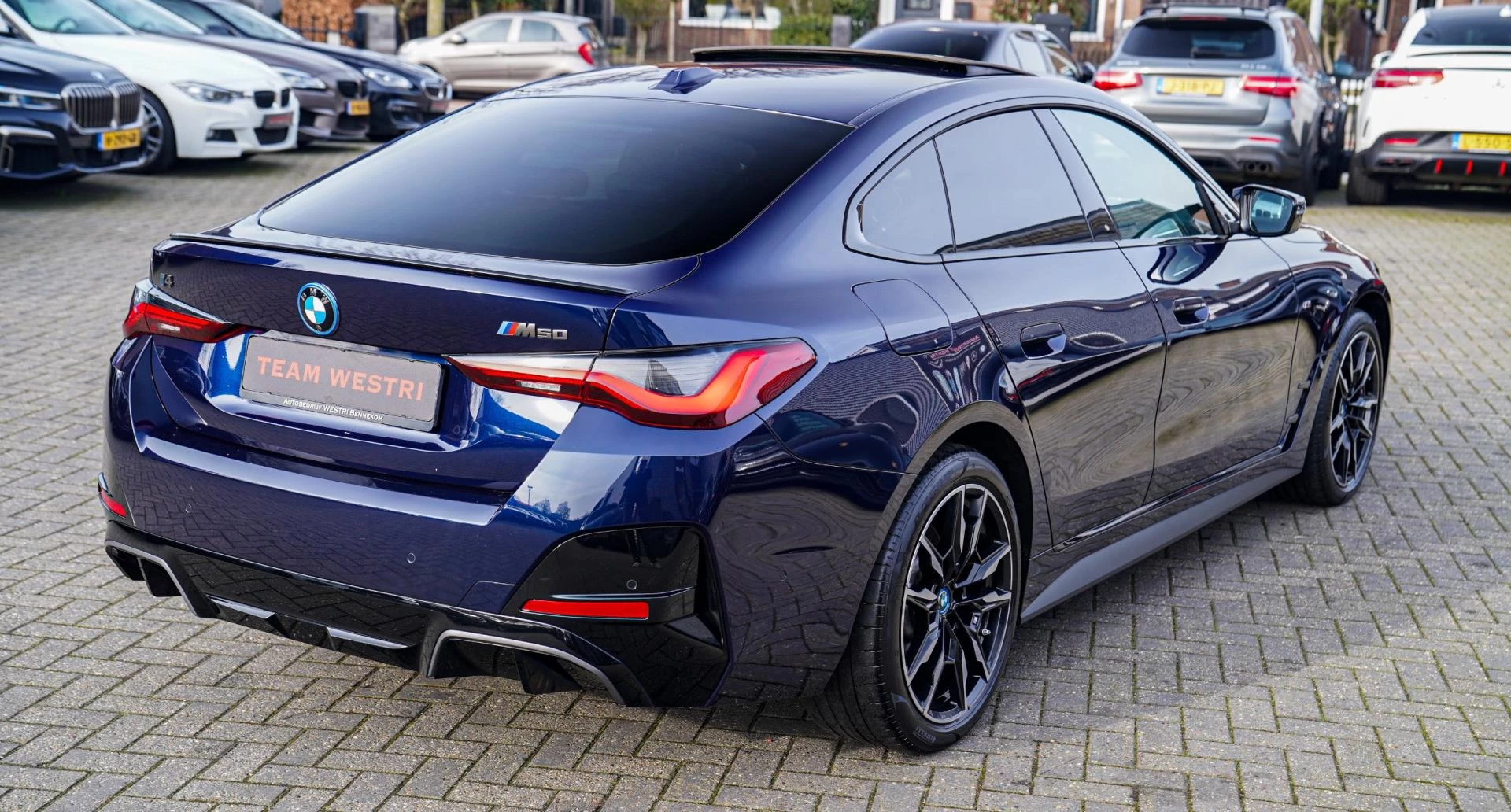 Hoofdafbeelding BMW i4