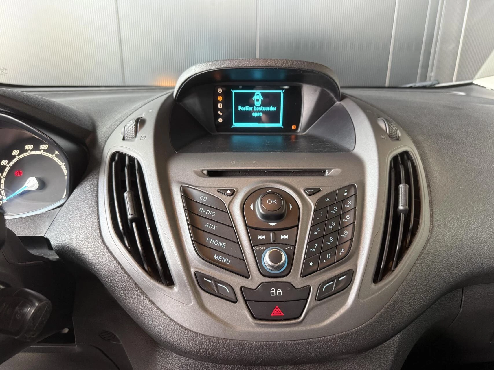 Hoofdafbeelding Ford Transit Courier