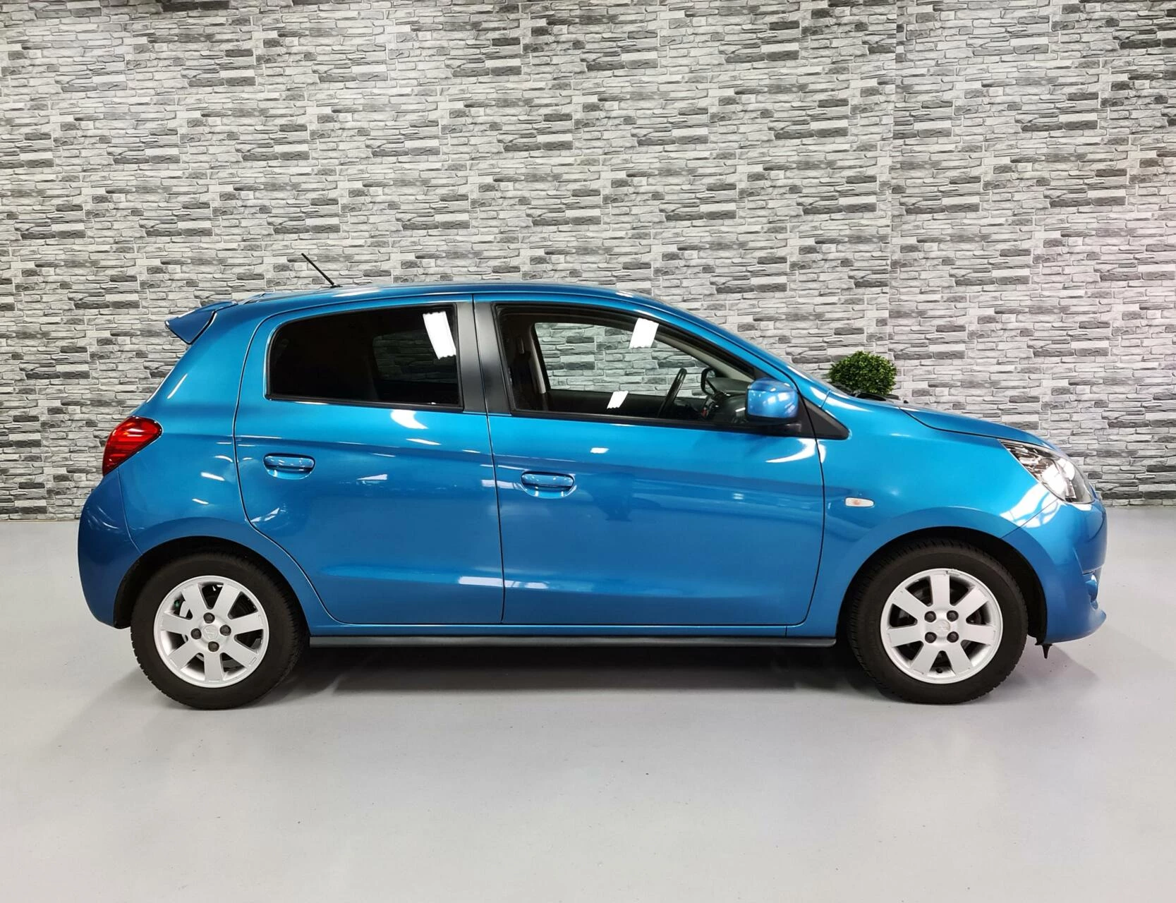 Hoofdafbeelding Mitsubishi Space Star