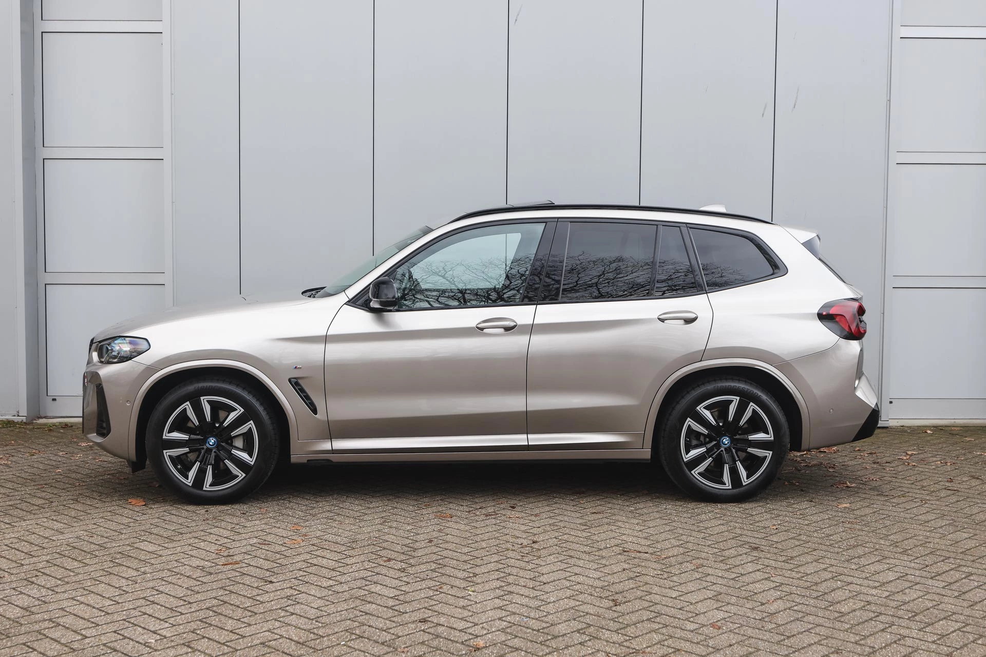 Hoofdafbeelding BMW iX3
