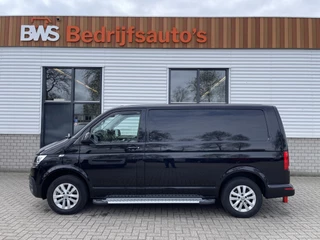 Volkswagen Transporter 2.0 TDI 150pk DSG automaat L1H1 28 / vaste prijs rijklaar € 22.950 ex btw / lease vanaf € 375 / euro 6 / bpm vrij / airco / cruise / navi / trekhaak / sidesteps / lichtmetalen velgen
