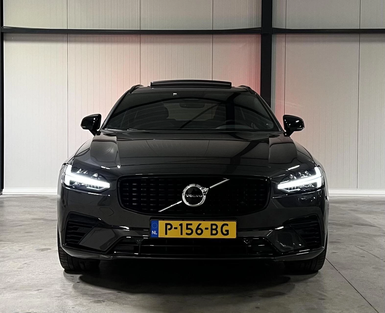 Hoofdafbeelding Volvo V90