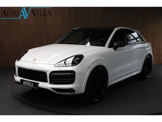 Hoofdafbeelding Porsche Cayenne Porsche Cayenne Coupé 3.0 GT Sport Chrono Carbon Softclose Camera Bose Elektr. uitklapbare trekhaak Alcantara binnenhemel 22" LM velgen