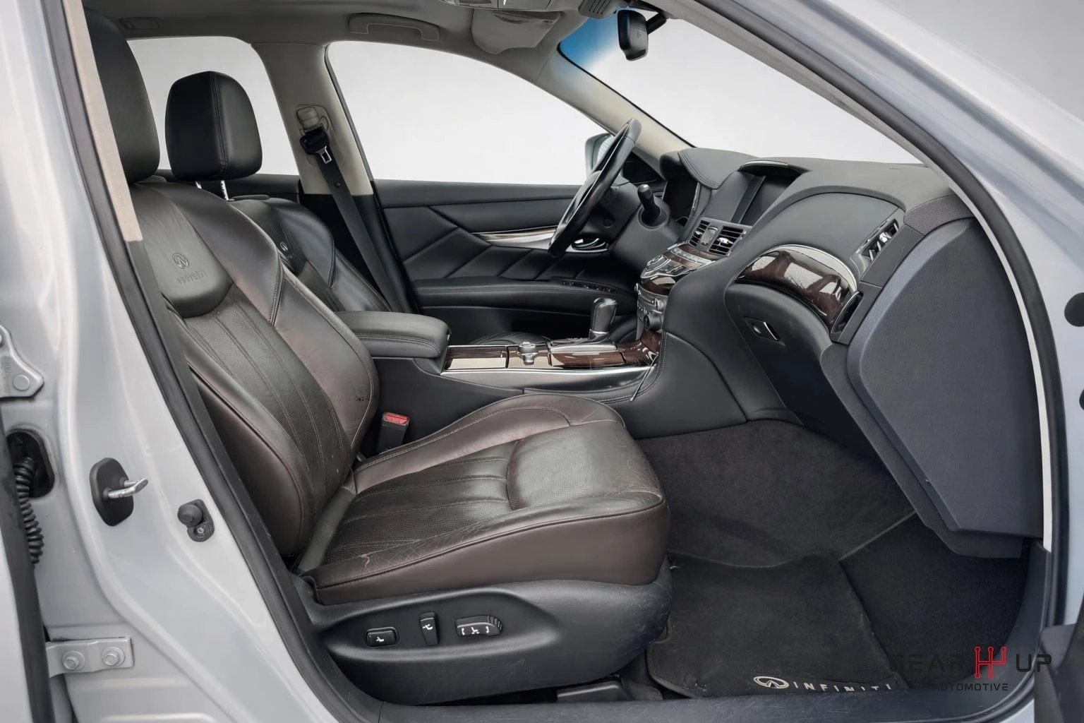 Hoofdafbeelding Infiniti M