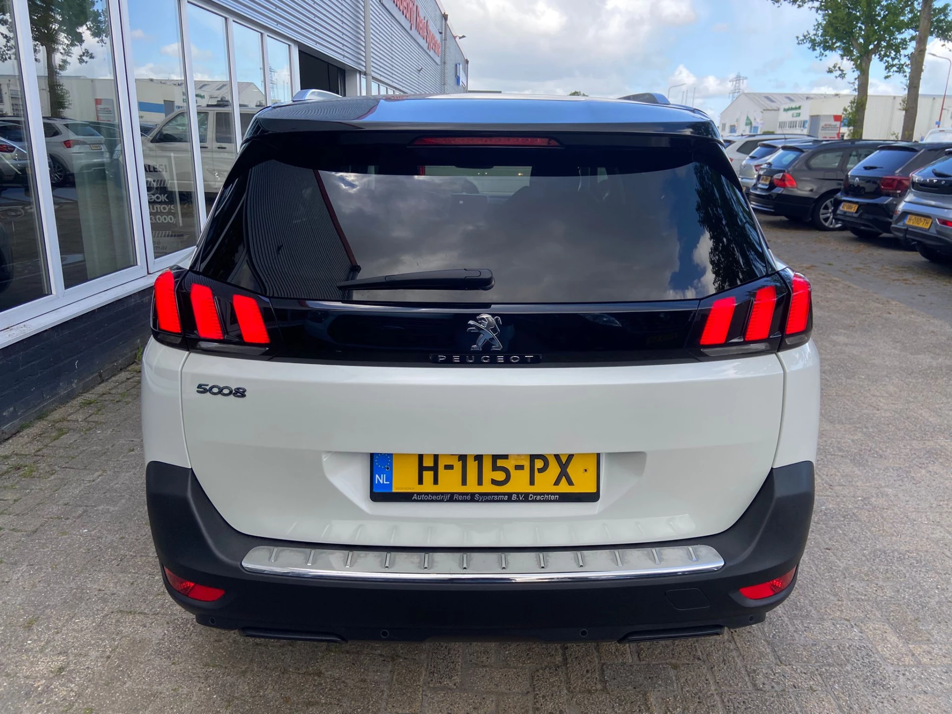 Hoofdafbeelding Peugeot 5008