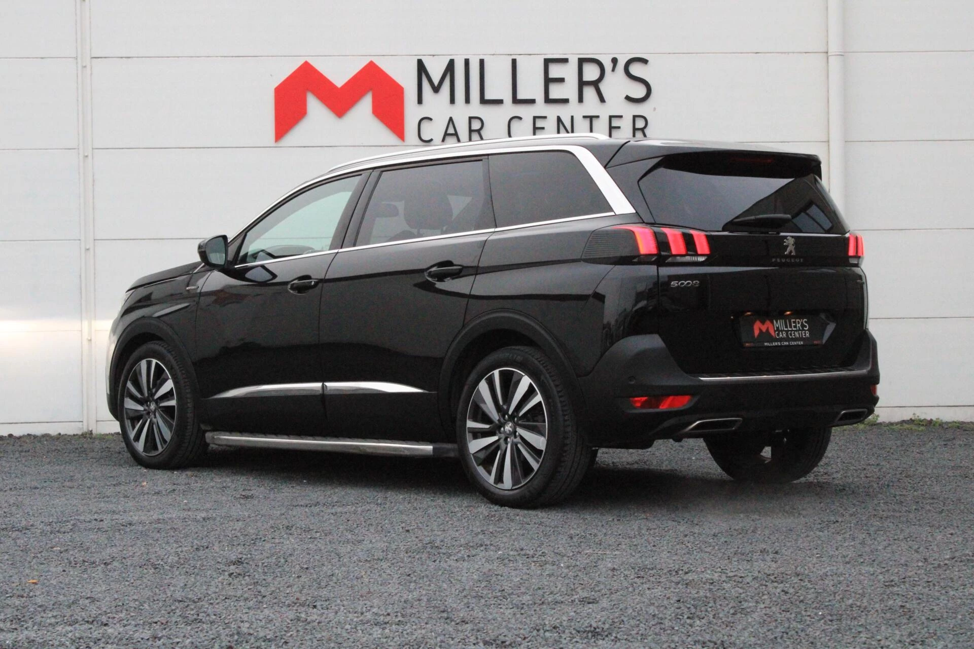 Hoofdafbeelding Peugeot 5008